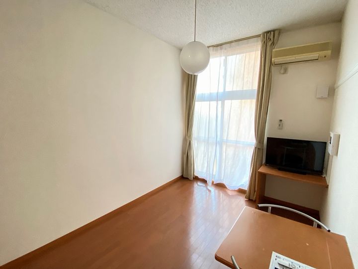 レオパレス慧の居間