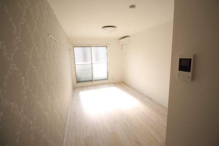 カメリアふじみ野301の居間