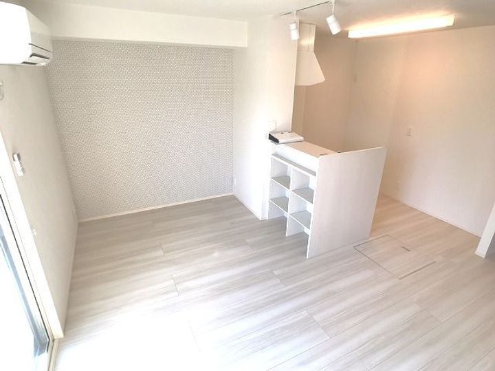 プレミアムリコス 壱号館の居間