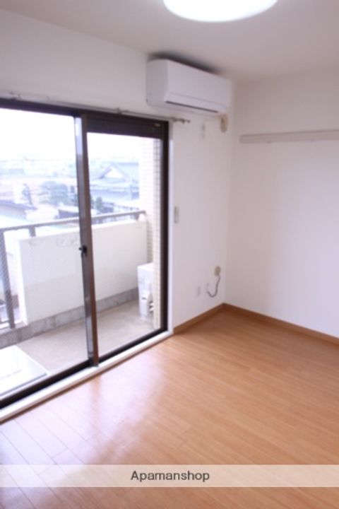 センチュリー羽沢の内装