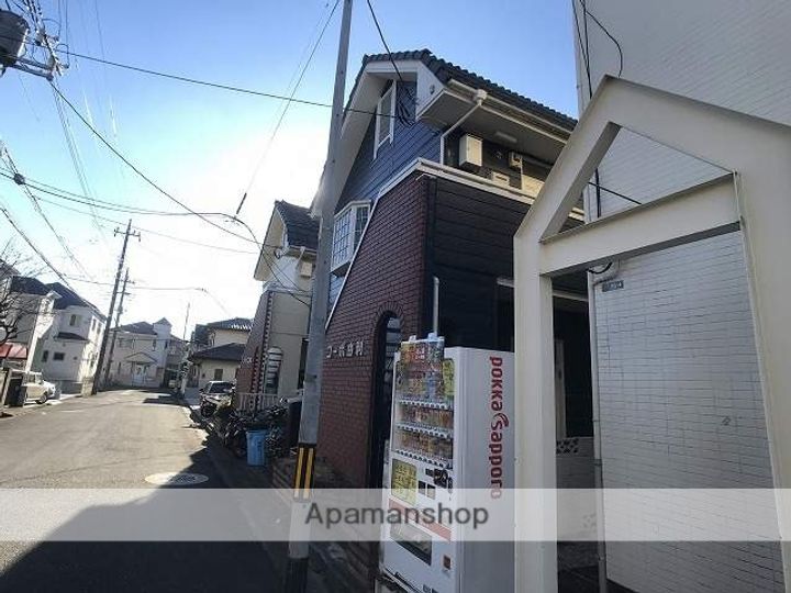 コーポ由利の外観
