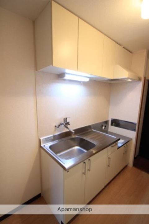 アヴァンセ306のキッチン