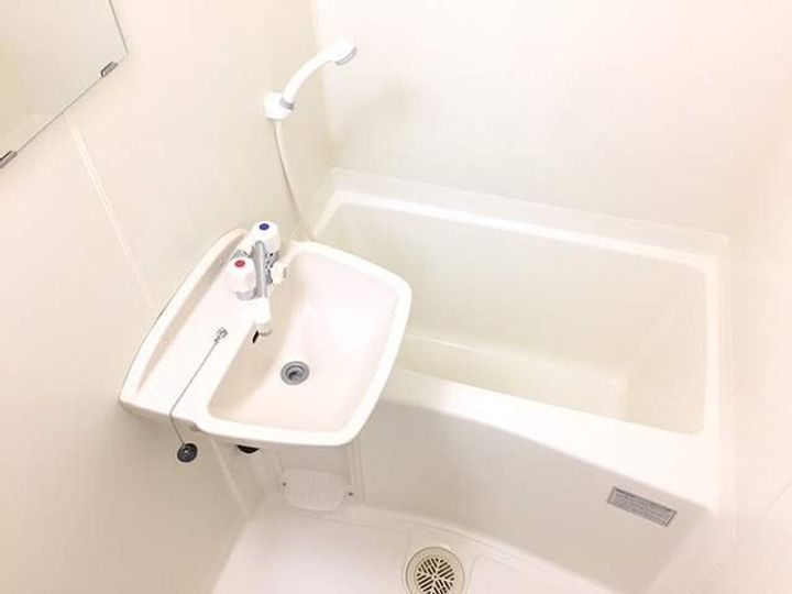 レオパレス中宗岡の風呂