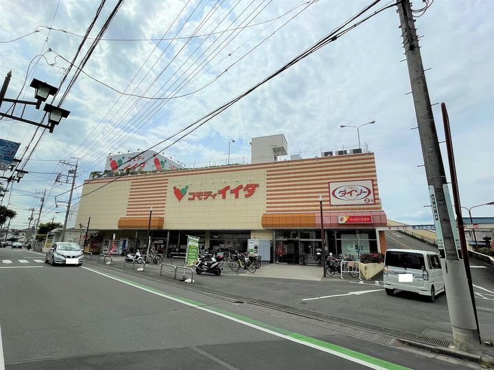 オークスクエアの周辺