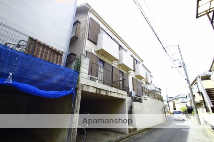 コーポ根岸台の外観