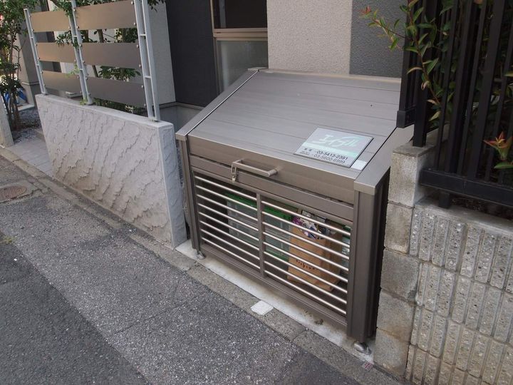 URBAN COURT BRILLER202号室の外観