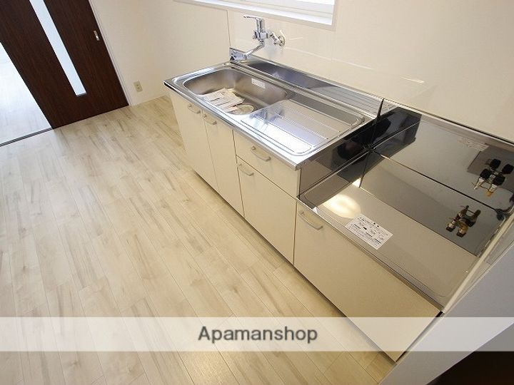 レモンハウスⅡC棟102のキッチン