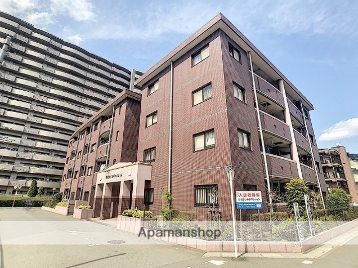 新世ふじみ野マンションの外観