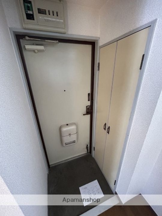 サンビームマンションの玄関