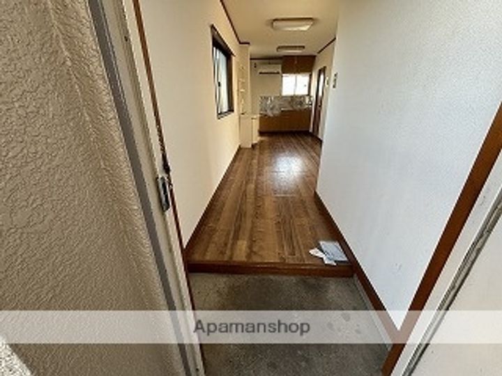 メゾンハシモトの玄関