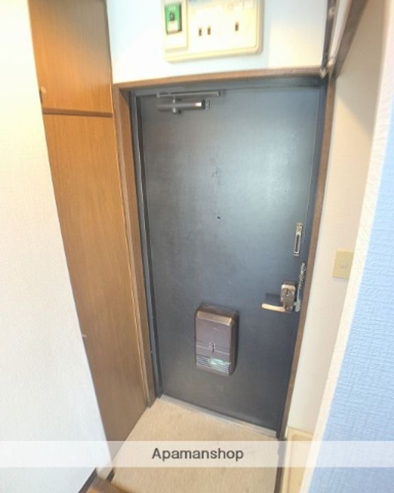 CASA TRINITYの玄関