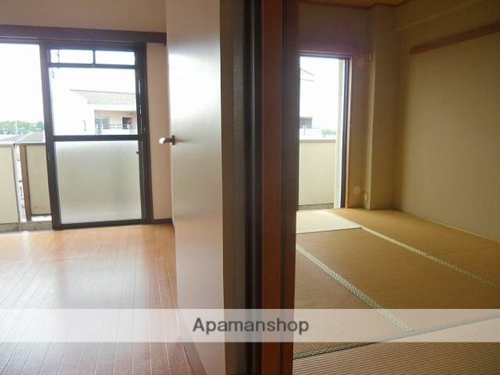 埼玉県朝霞市幸町3丁目の賃貸マンションの内装