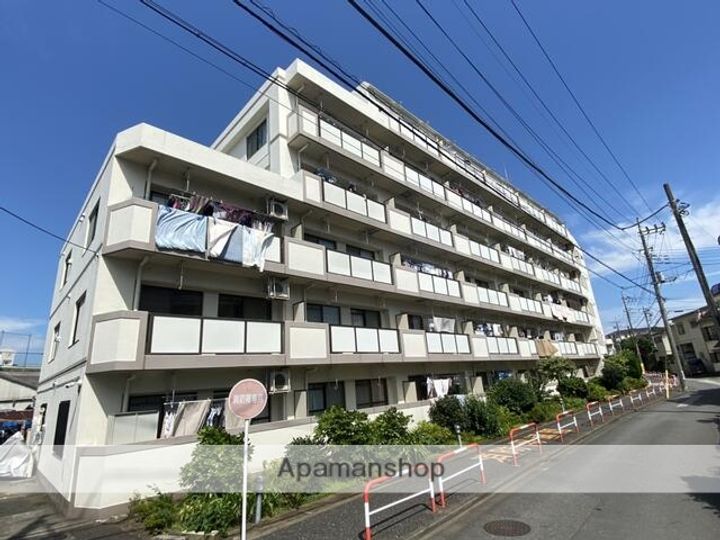 埼玉県朝霞市幸町3丁目の賃貸マンションの外観