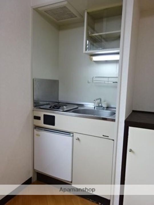 埼玉県富士見市鶴瀬西2丁目の賃貸アパートのキッチン