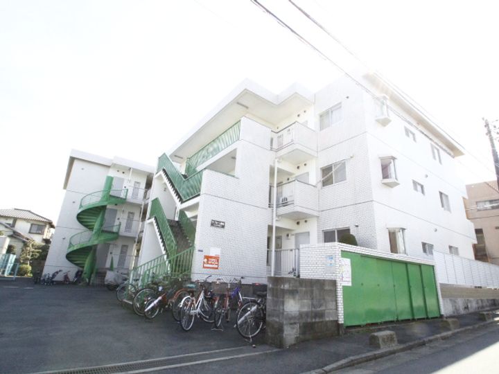 ラフォーレ飯倉306号室の外観