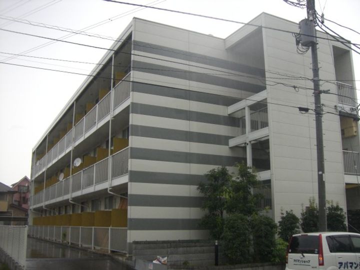 レオパレス中宗岡の外観