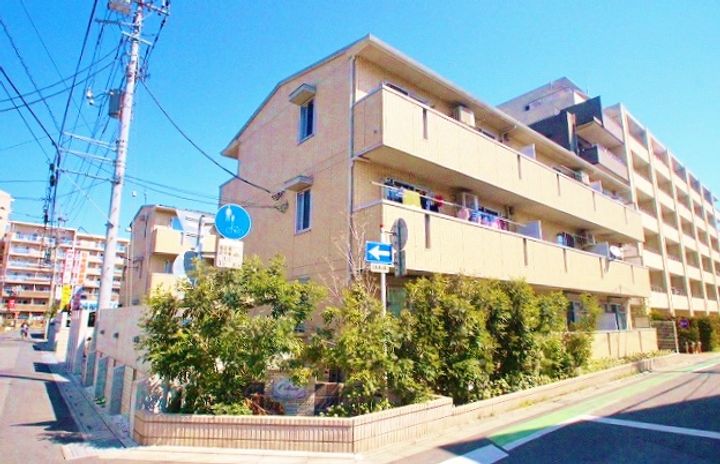 オルテシア Ⅱの外観