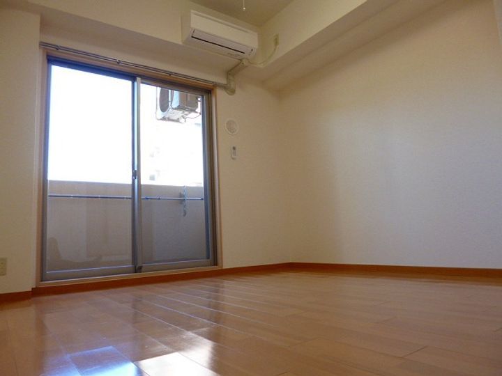 埼玉県富士見市西みずほ台2丁目の賃貸マンションの居間