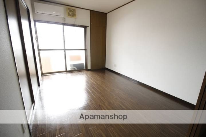 フレグレンスA102の居間