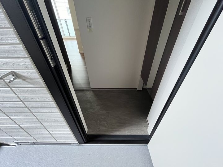 DーSERENO上福岡の玄関