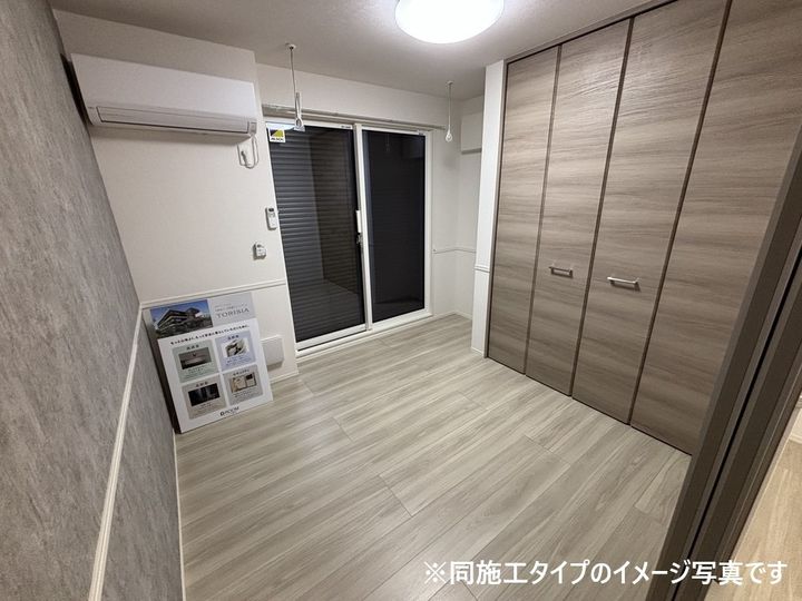 ドエルHの居間