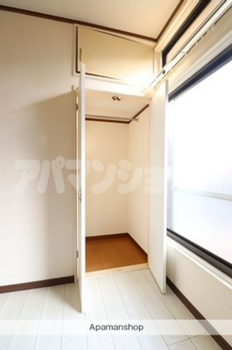 埼玉県鶴ヶ島市大字上広谷の賃貸アパートの内装