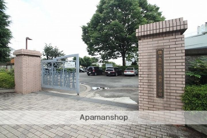 埼玉県鶴ヶ島市大字上広谷の賃貸アパートの周辺