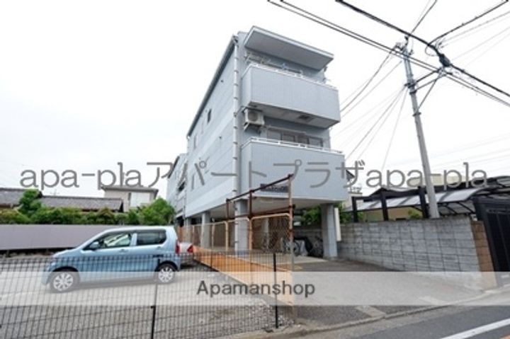 六軒町サンハイツ(三光)の外観
