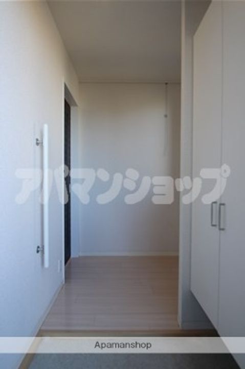 埼玉県川越市大字上戸の賃貸アパートの玄関