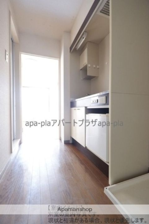 川越市駅前ビルの内装