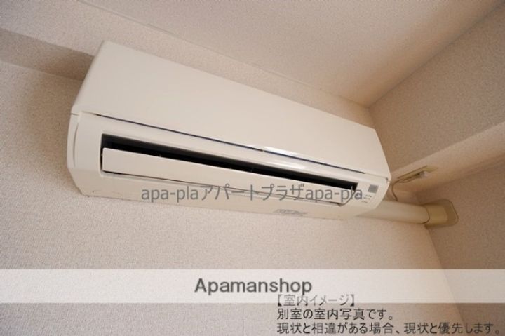 川越市駅前ビルの内装