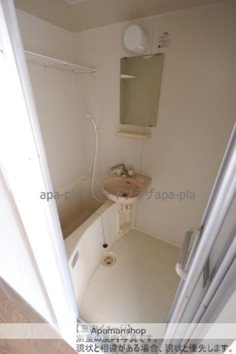 川越市駅前ビルの風呂