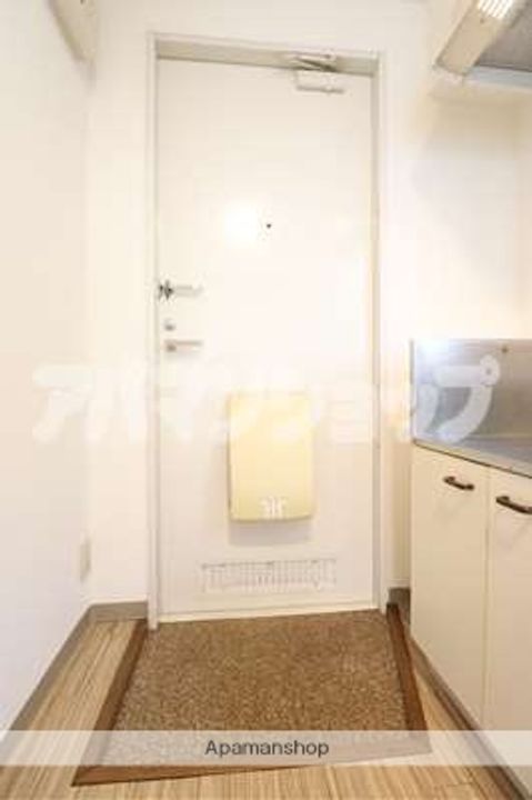 埼玉県川越市大字天沼新田の賃貸アパートの玄関