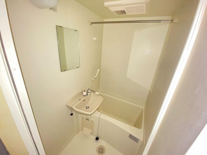 レオパレスMKアパートメントの風呂