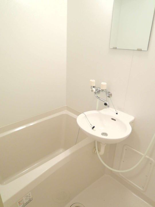 レオパレスカーニバルⅠの風呂