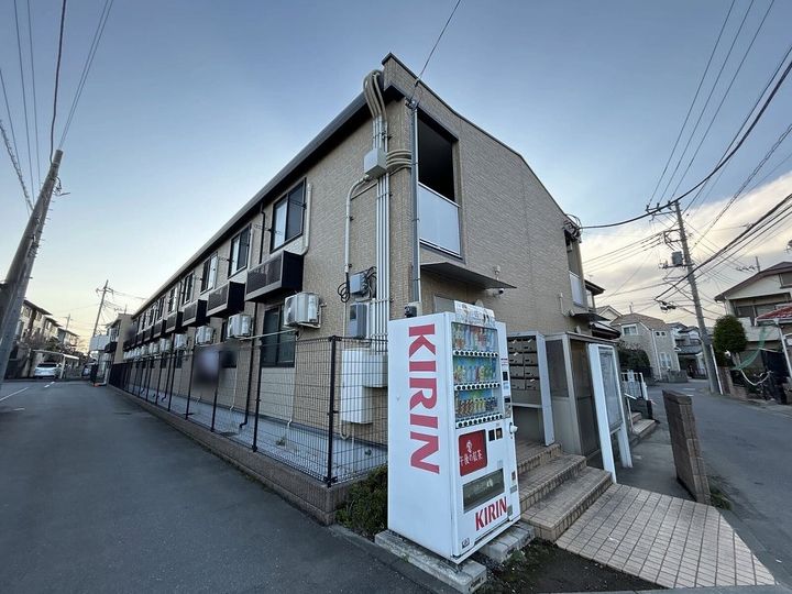 レオパレスローズの外観