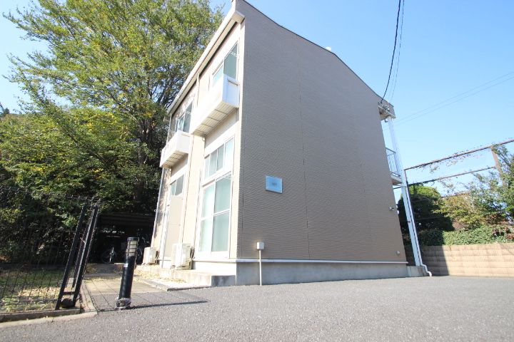レオパレスつばさの外観