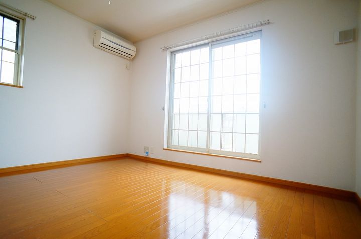 サニー・ハイターⅡの居間