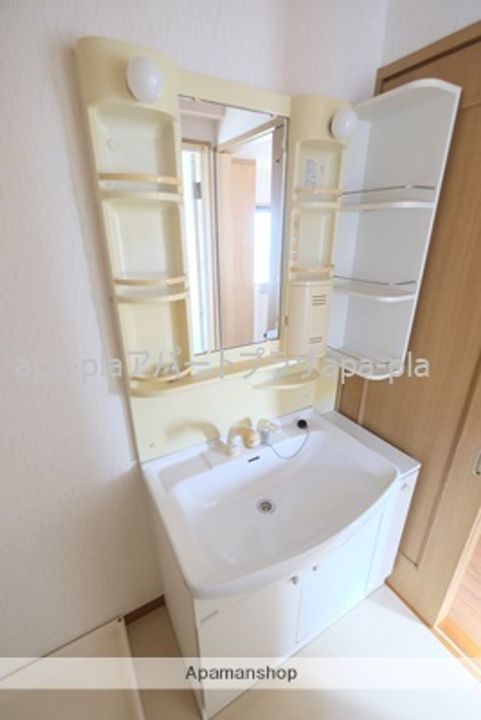 石橋ビルの内装