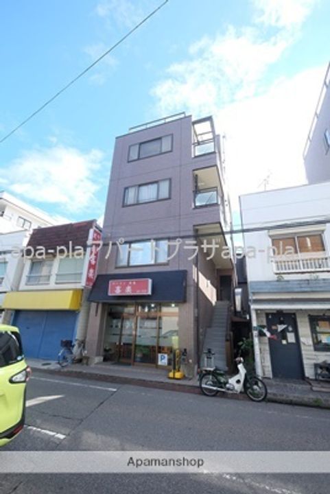 石橋ビルの外観