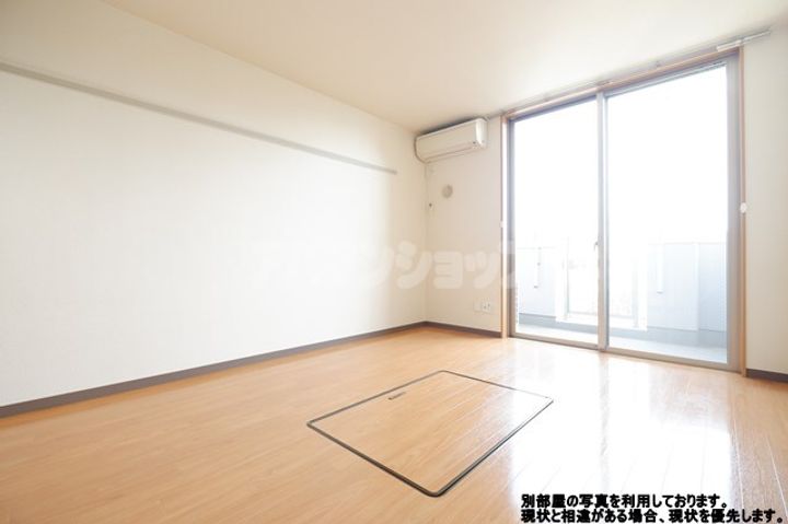 ルネス エスポワールの居間