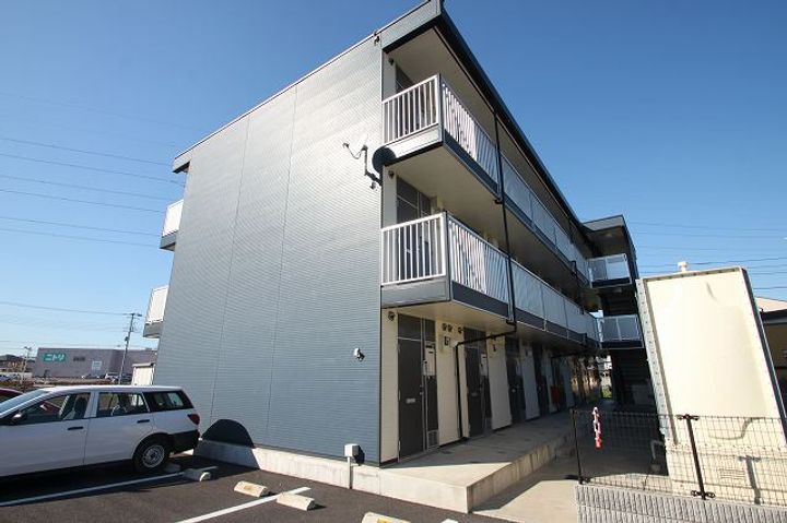 レオパレスリリーの外観