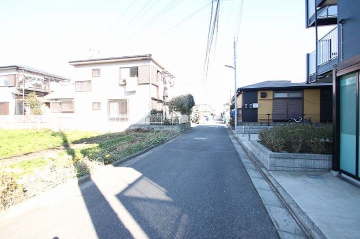 レオパレスリリーの周辺