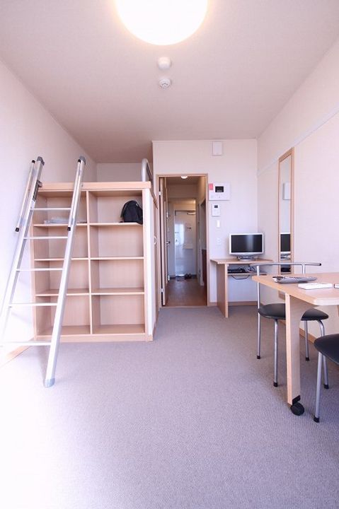 レオパレスリリーの内装