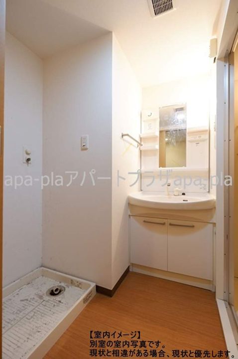 ルネス カトレアコートの内装