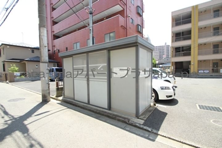 アンプルール フェール 本川越の外観