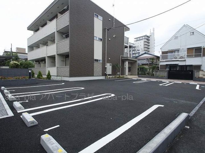 ラ プルメリアの外観