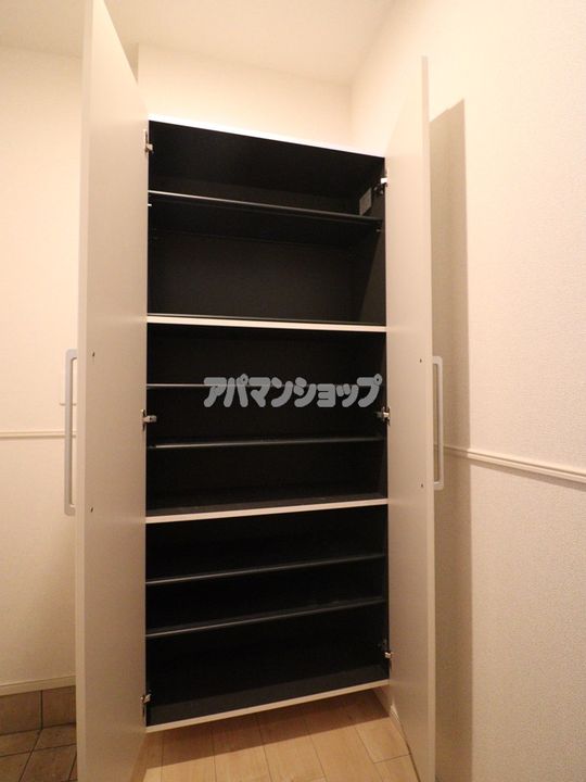 フラン・ブルームの内装