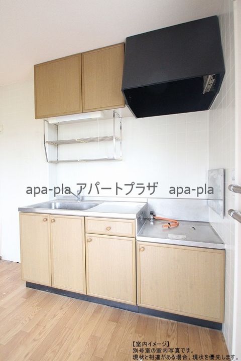 レフィナード A/Bのキッチン