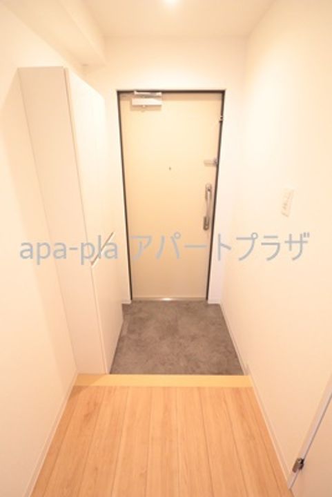 エスティメゾン川越0602の玄関